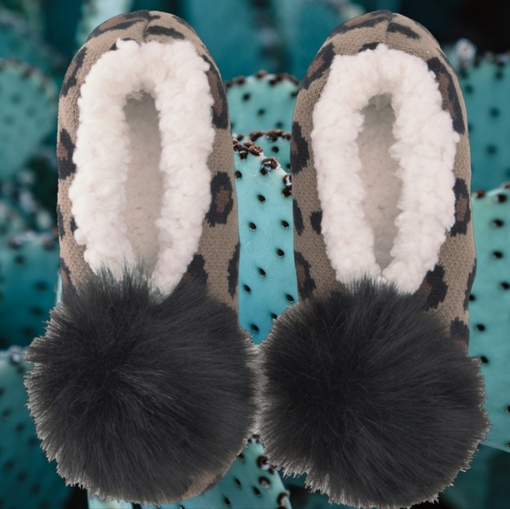 LEOPARD POM POM SLIPPERS - Picture 3 of 5